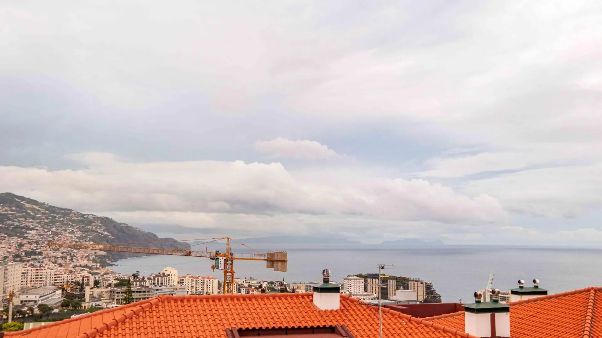 Rooms For Rent In Funchal 0*, Funchal (Madeira)